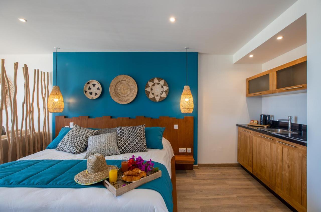 Orient Beach Hotel Orient Bay Esterno foto