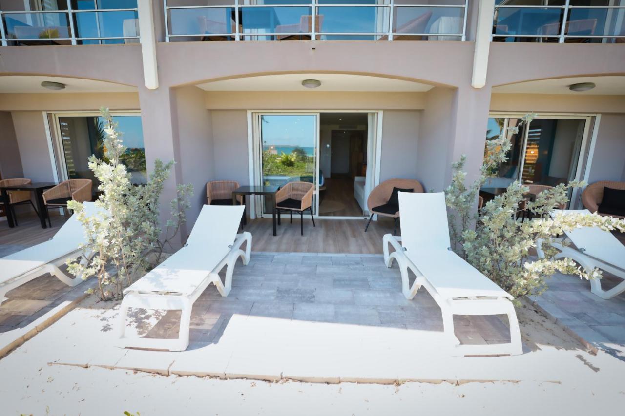 Orient Beach Hotel Orient Bay Esterno foto